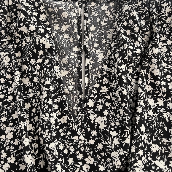 Flower top - Picture 2 of 3